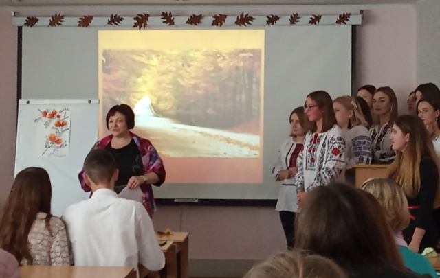 Слово має декан факультету професор Дробик Н.М.